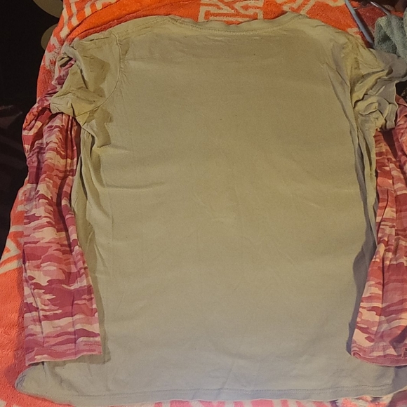 🥓Duck dynasty pink camo long sleeve - Picture 4 of 4